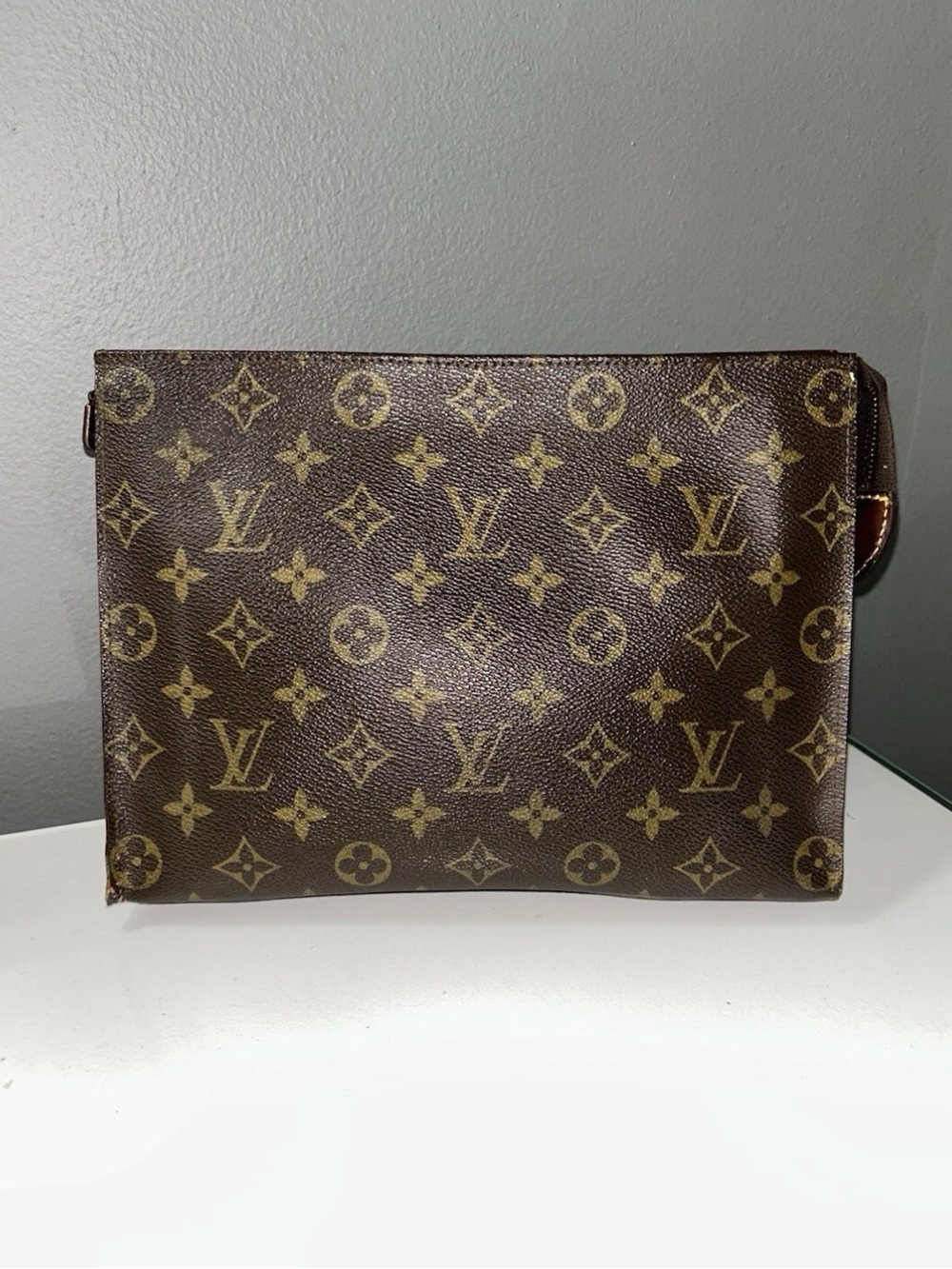 Louis Vuitton Monogram Toiletry Pouch 26 w COA